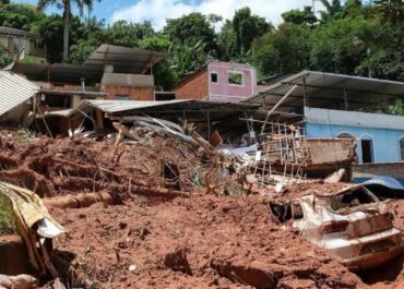 Lluvias torrenciales en sureste de Brasil elevan a 53 el número de muertos y dejan 15 desaparecidos
