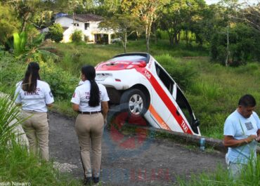 Accidente de taxi ocurre durante bloqueo en la vía Las Trancas–Coatepec