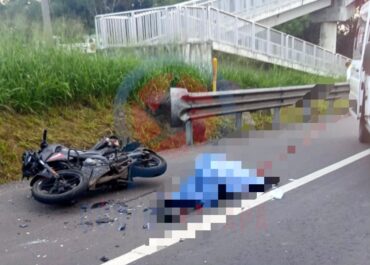 Muere motociclista en la carretera Xalapa-Veracruz, a la altura de El Lencero