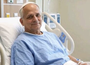 El Vaticano confirma que al Papa León XIV le diagnosticaron cáncer pulmonar